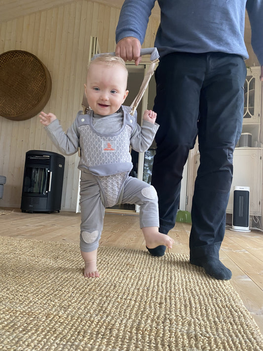 Lära gå-sele - lär ditt barn att gå utan att få ryggont